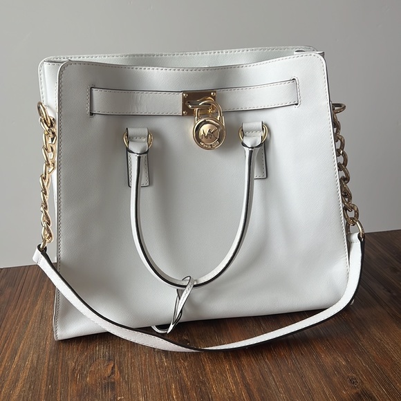 Michael Kors white large hamilton 2 way bag. - Picture 4 of 14